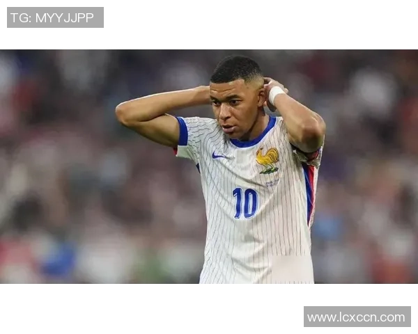 法国足球队历史与现役球星盘点：从齐达内到姆巴佩的辉煌传承