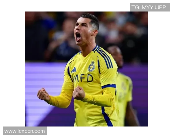 球星眼中的C罗足球风采与传奇成就分析 球星眼中的C罗足球风采与传奇成就分析