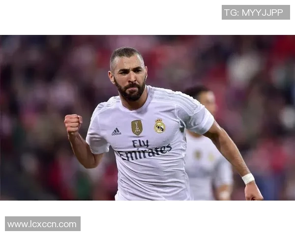 穆勒的绿茵传奇与无声杀手本色展现他独特的进球艺术