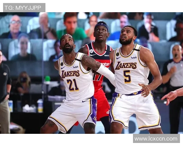 足球巨星情感风云场外故事女人与荣耀交织的人生篇章