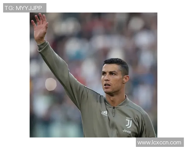 足球巨星风采全解析：从技艺巅峰到场外人生的多维度观察